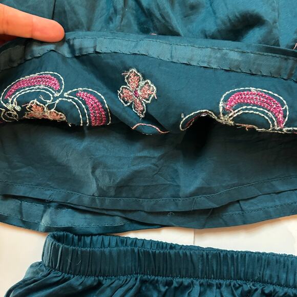 Tea Collection Satin Embroidered Dress & Bloomers 12-18M - Picture 4 of 6